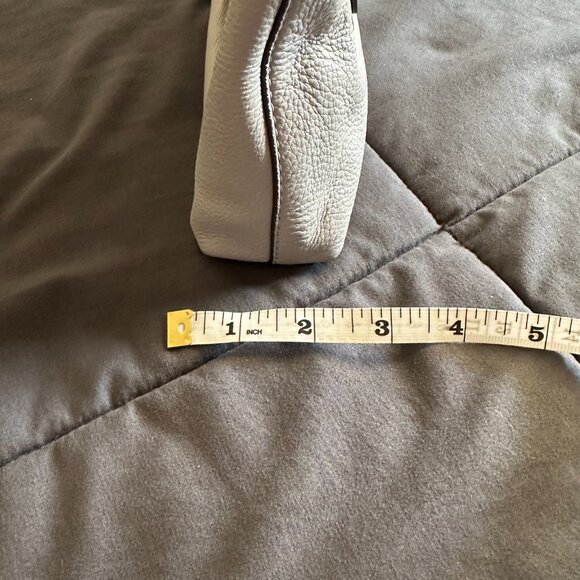 Kate Spade gray crossbody bag - small defects on back - Picture 10 of 10